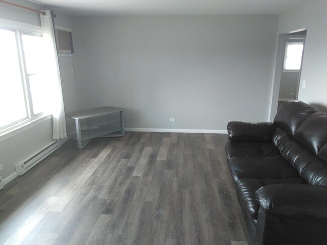 Photo - 1627 Grove Dr Unit 3