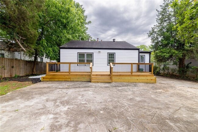 Photo - 2736 Joyce Ave