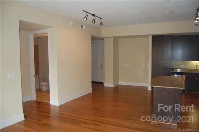 Photo - 4620 Piedmont Row Dr