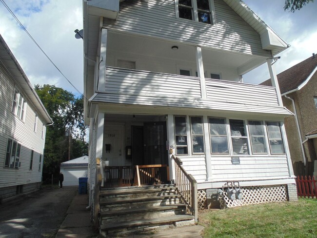 Building Photo - 1914-1916 Clifford Avenue Unit 1916 Rental