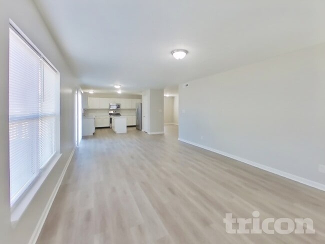 Photo - 1003 Pine Ridge Way