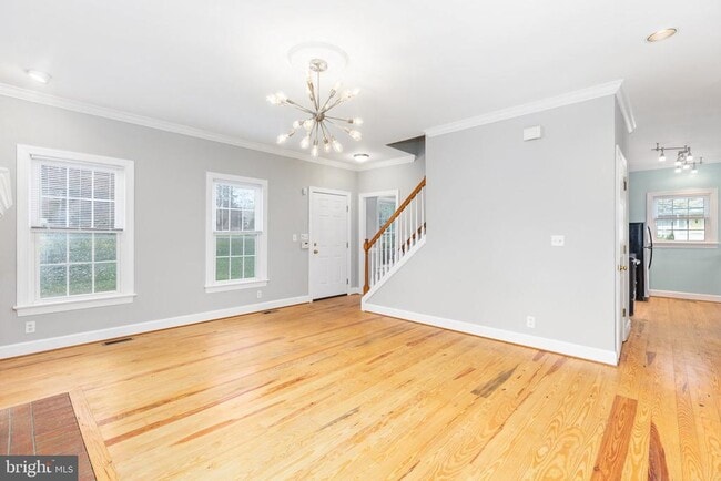 Photo - 1445 Heatherstone Dr