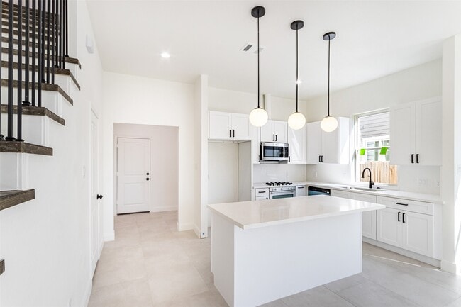 Photo - 4008 Bennington St