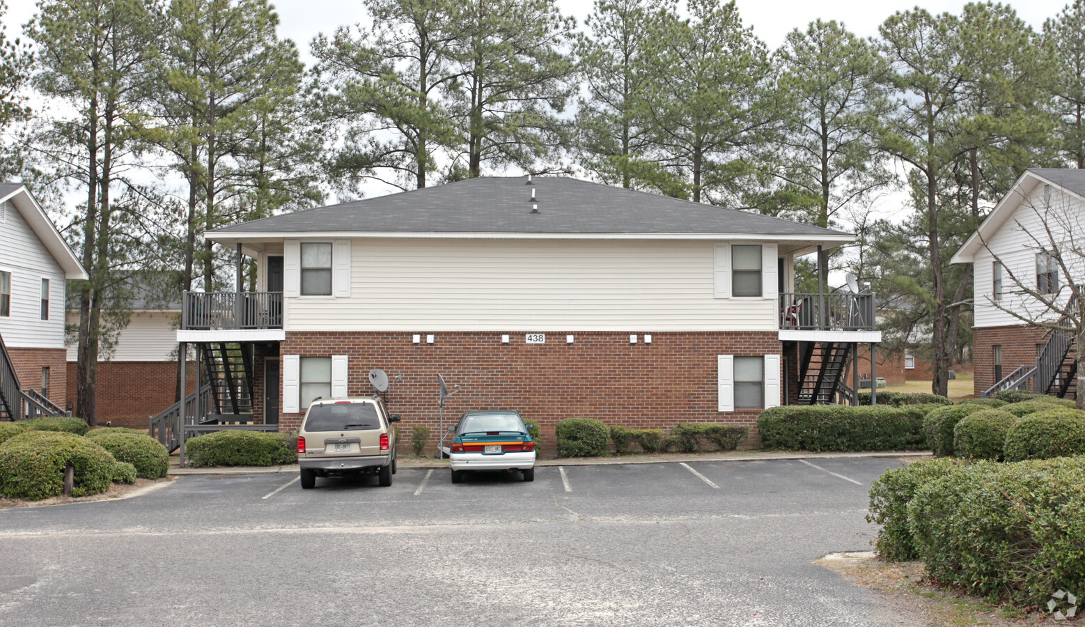 Ridge Crossing Apartments - Ridge Crossing Apartments