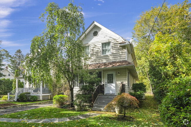 Building Photo - 36 Cottage Ave Rental