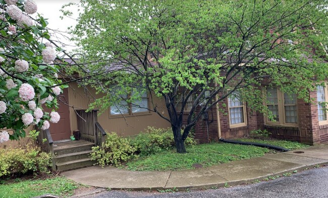 Photo - 1513 S Walnut St Unit Apartment 102