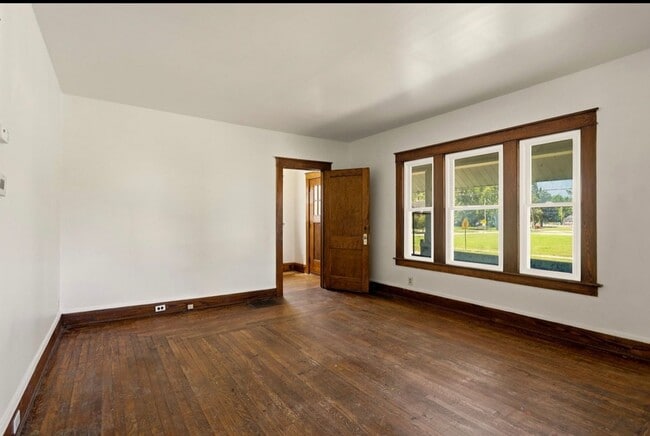 Photo - Spacious 3-Bedroom Home with Walk-In Closets!