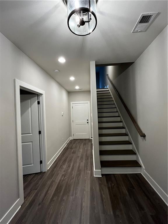 Photo - 2011 Oak Ln NW
