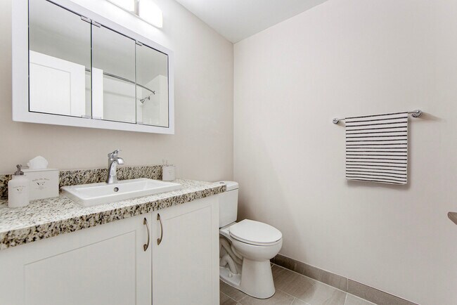 Photo - 212 Davis Apartments