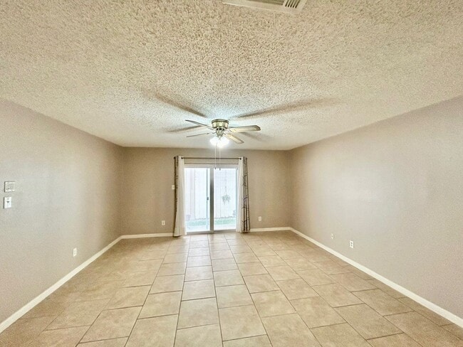 Photo - 3BED/2BATH Home For Rent Near Steubing Ranch! Available Now!