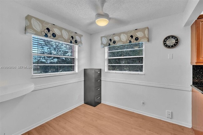 Photo - 1000 SW 125th Ave Unit 301N