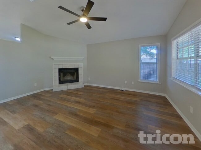 Photo - 7005 59th St N