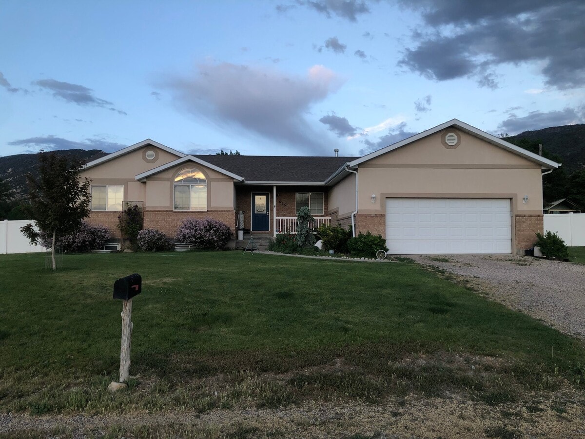 Photo - 525 S 300 E