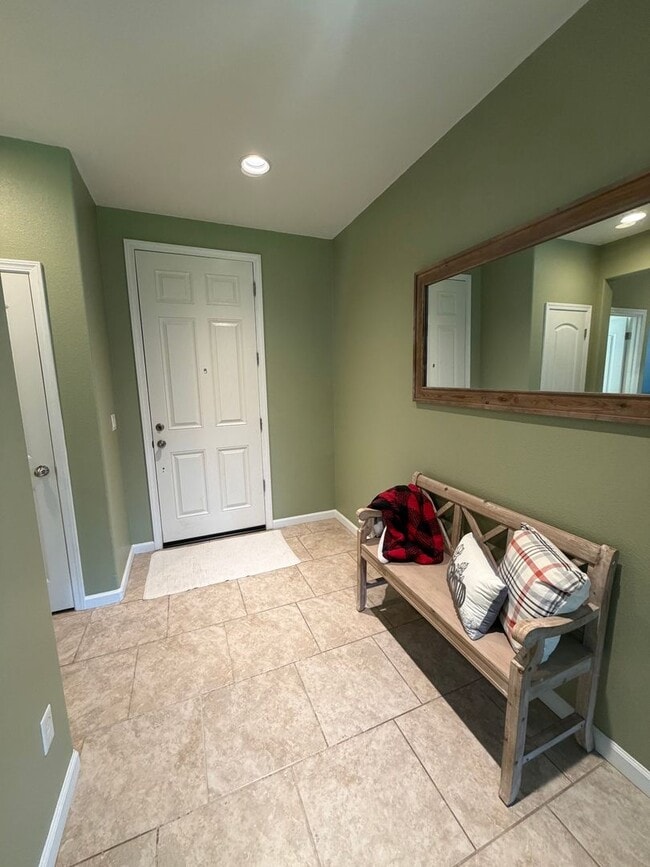 Photo - Adorable 3 Bedroom, 2 Bathroom Home in a Quiet North Hanford Neighborhood