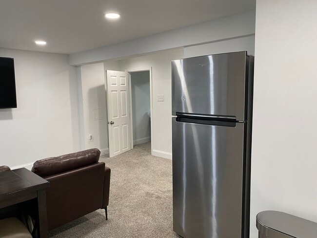 Photo - 7416 Rhondda Dr