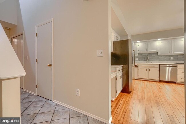 Photo - 414 Five Farms Ln