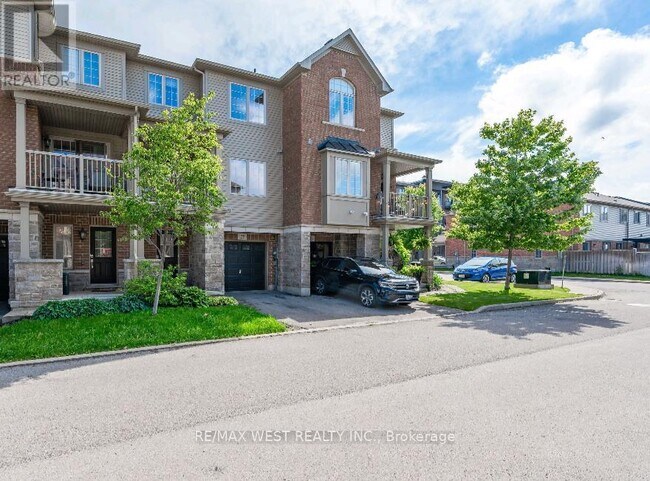 Photo - 515 Winston Rd