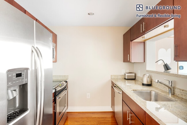 2221 I St NW Unidad SI FL4-ID658