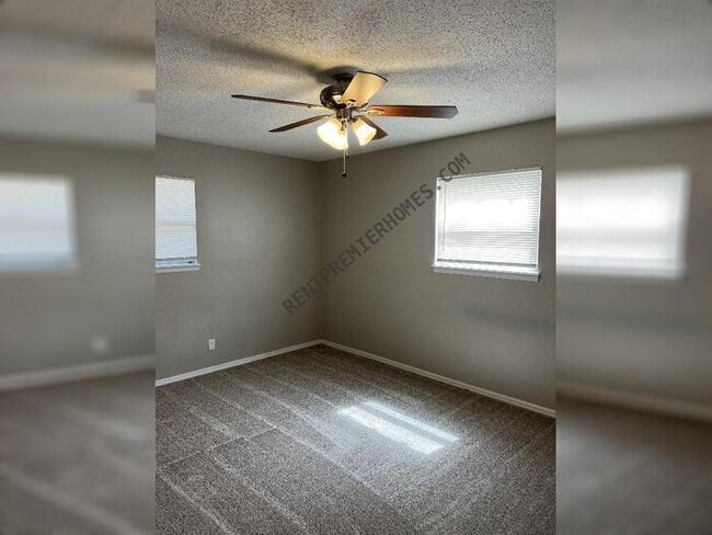 Photo - 7812 S Country Club Dr