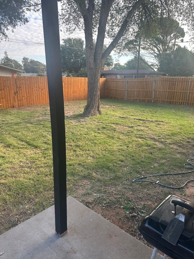 Photo - 4 bed 2 bath 1 car garage on Flint Avenue!