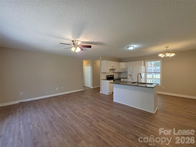 Photo - 1225 Beard St