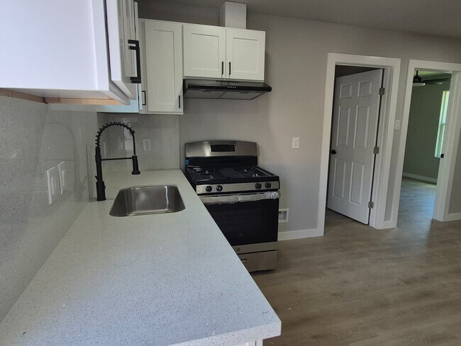 7909 Ford St Unidad 4