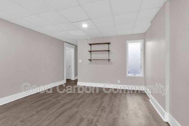 Photo - 1251 Hertel Ave Unit 5