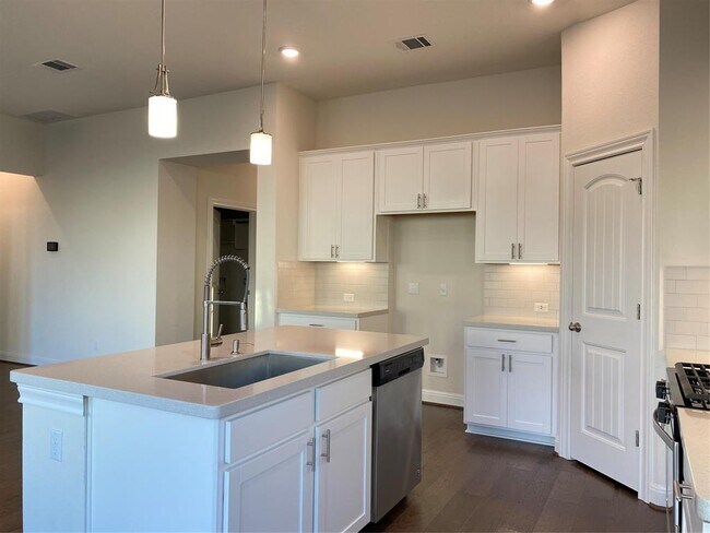 Photo - 1405 Vista View Dr