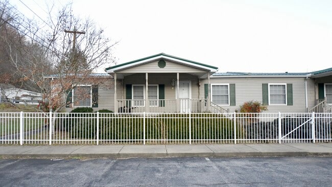 Building Photo - 21 Bingham St Unit Apt. A