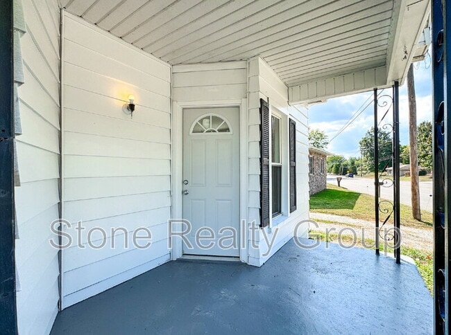 Photo - 7581 Wabash Ave