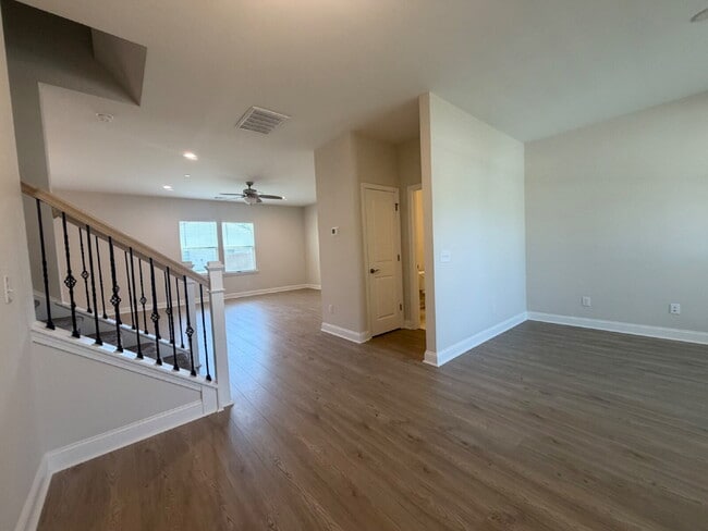 Photo - Move In Ready Home in Malind Bluff!