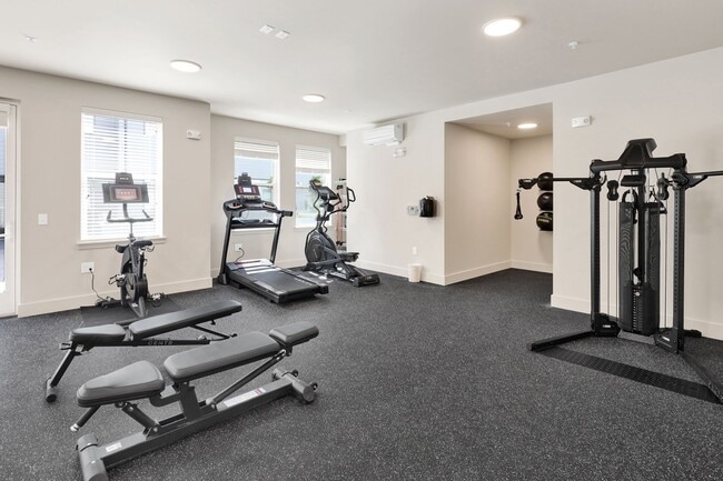 Photo - Luxurious Studios with Rooftop Deck and Se...