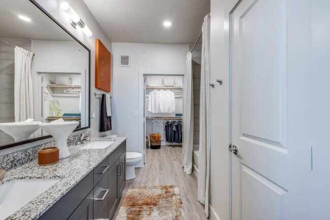 Photo - Limited-Time Incentive – Up to 6 Weeks Fre... Unit ABI