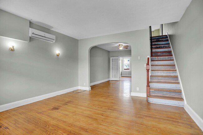 Photo - 434 Folcroft St Unit A