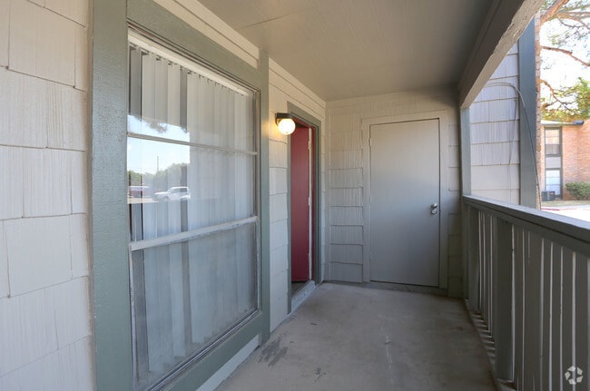 1Bd/1Bath - Woodview