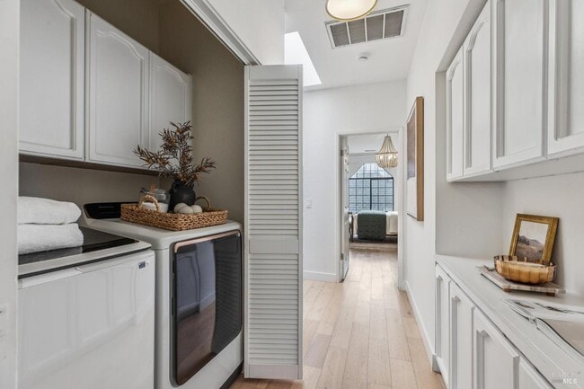 Photo - 93 Ashford Ave