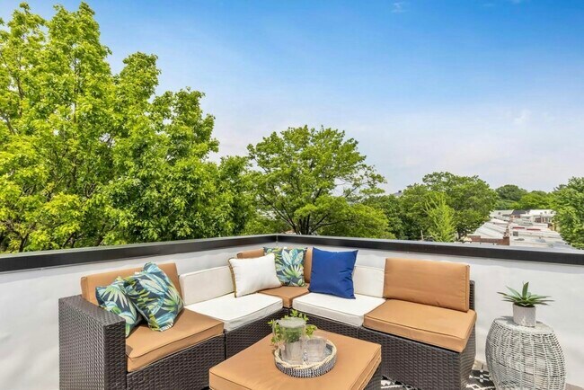 Photo - 210 Varnum St NW Unit 4
