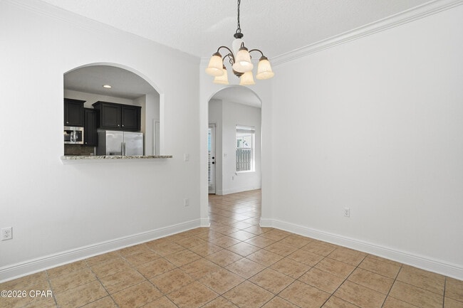 Photo - 323 Madison Circle