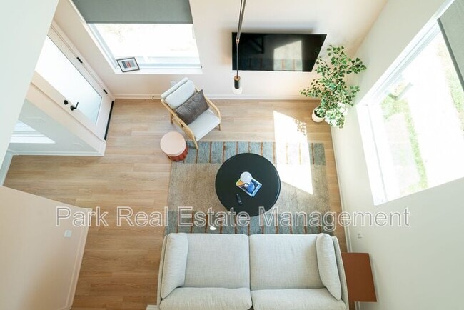 Photo - 901 E Edenton St