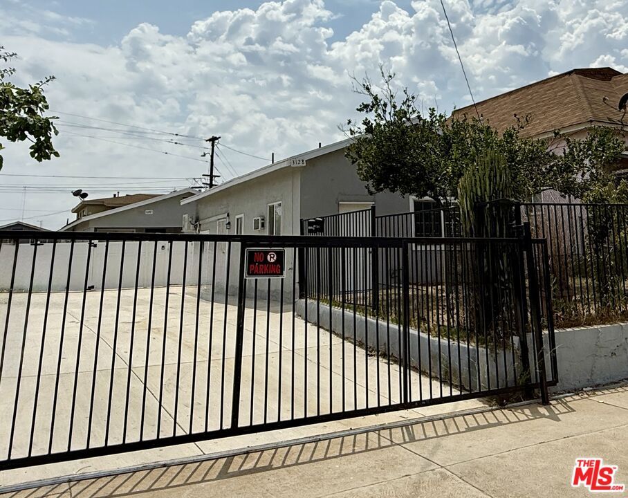 Photo - 3128 1st St Casa