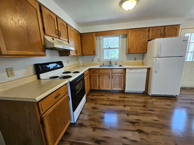 Photo - 27 Candlewood Ln Unidad B