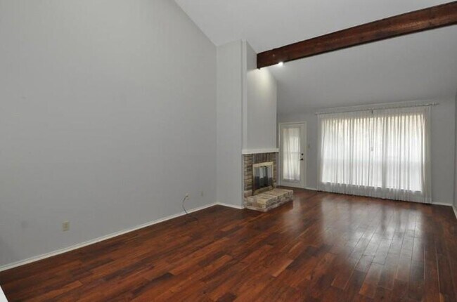 Photo - 3700 Steck Ave