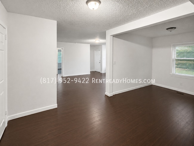 Photo - 1416 Woodward Rd