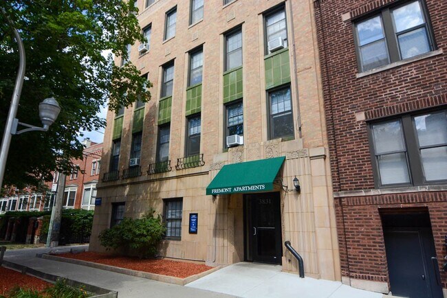 Photo - 3815 N Fremont St Unit J08P