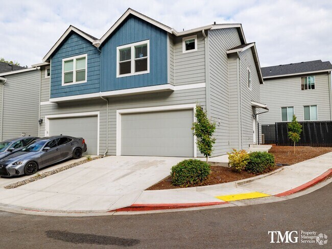 Building Photo - Pre-Leasing 3BD-Pet Friendly Townhome In V...