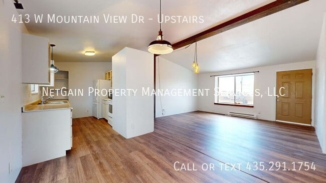 413 W Mountain View Dr Unidad Upstairs