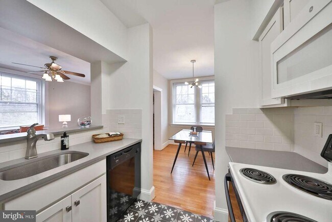 6655 McCallum St Unit 309E