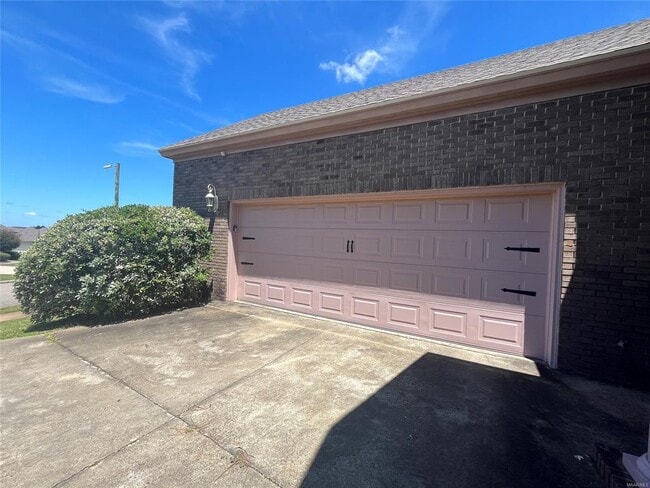 Photo - 1966 Chancellor Ridge Rd