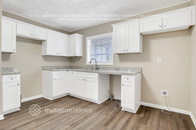 Photo - 3410 Ravenswood Dr SW