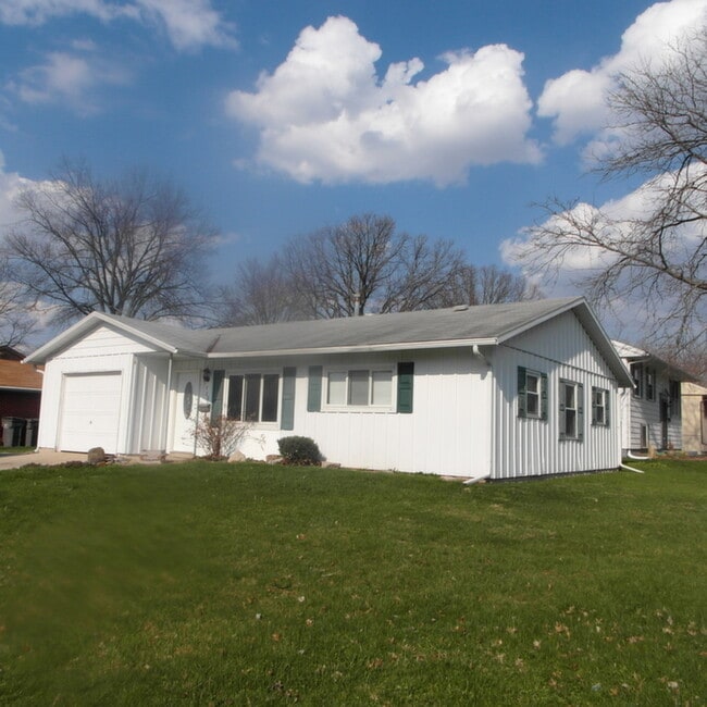 Photo - 1720 Brookwood Dr